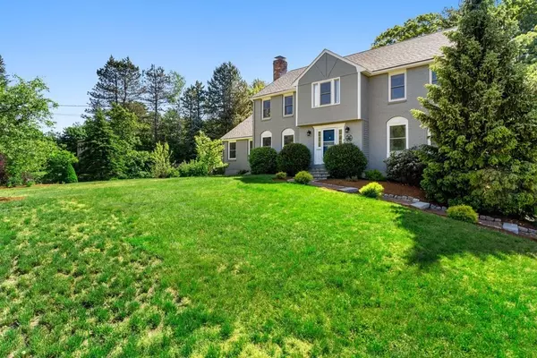 3 Strawberry Lane, Norfolk, MA 02056