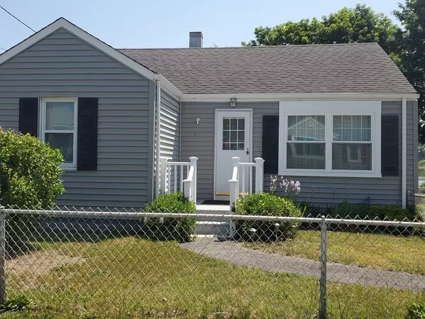 82 Front St,  Swansea,  MA 02777