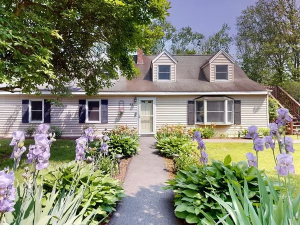 54 Carlin Road, Waltham, MA 02451