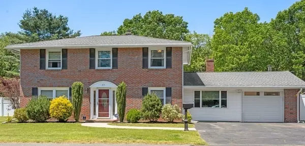 22 Princeton St, Danvers, MA 01923