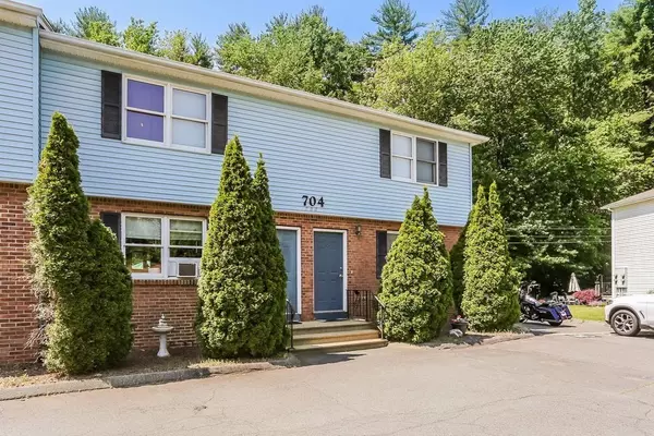 704 Russell Rd #C, Westfield, MA 01085