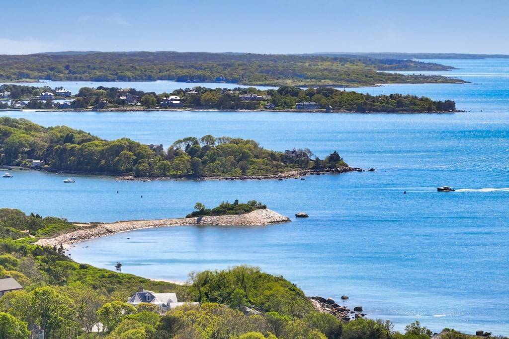 Falmouth, MA 02540,12 Gray