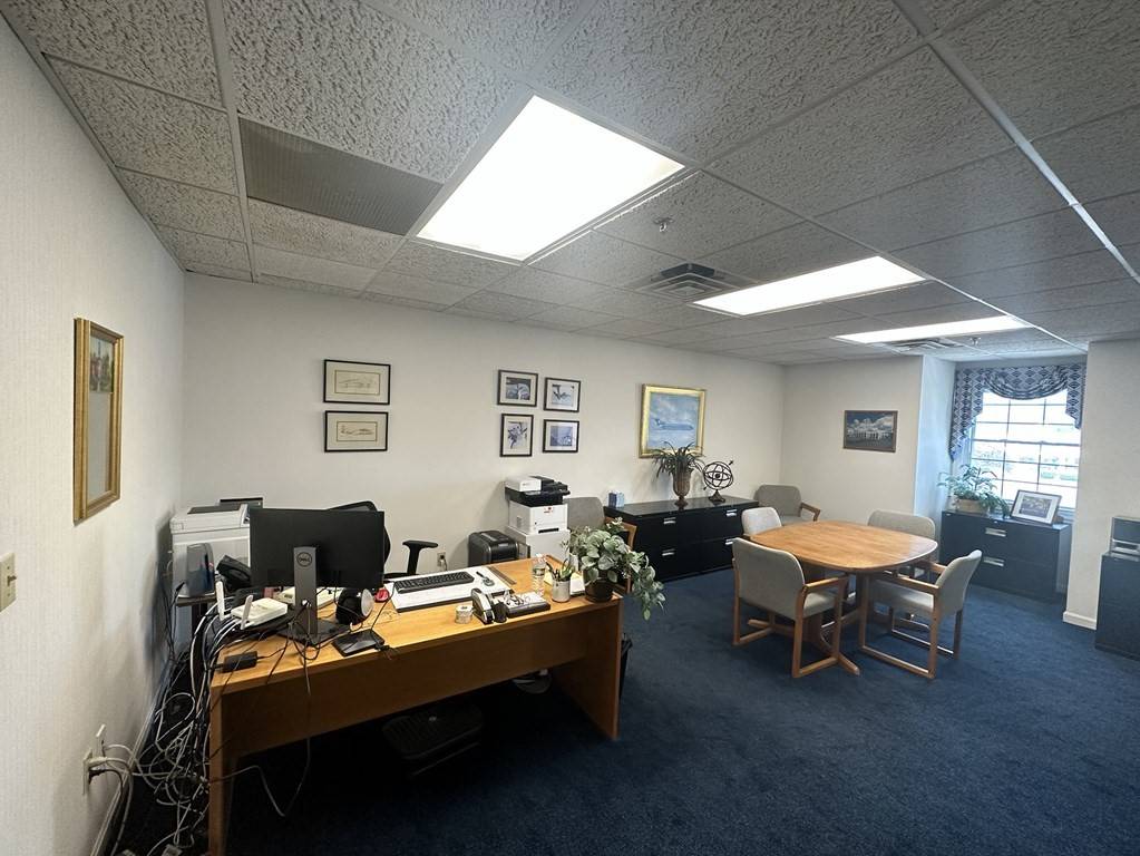 North Andover, MA 01845,565 Turnpike St #80