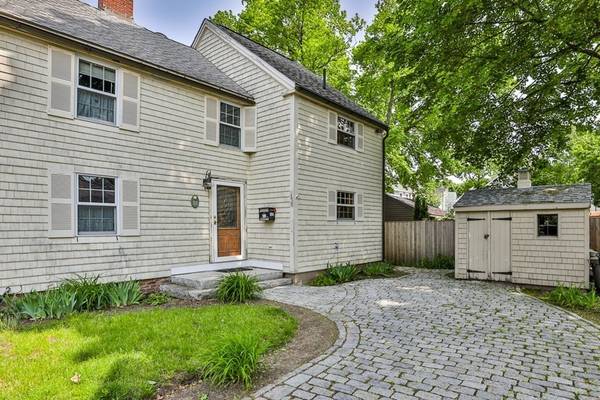 53 Prospect St, Newburyport, MA 01950