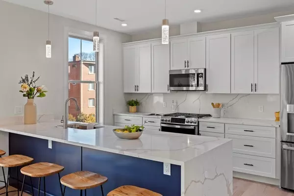 52 West Emerson #6, Melrose, MA 02176