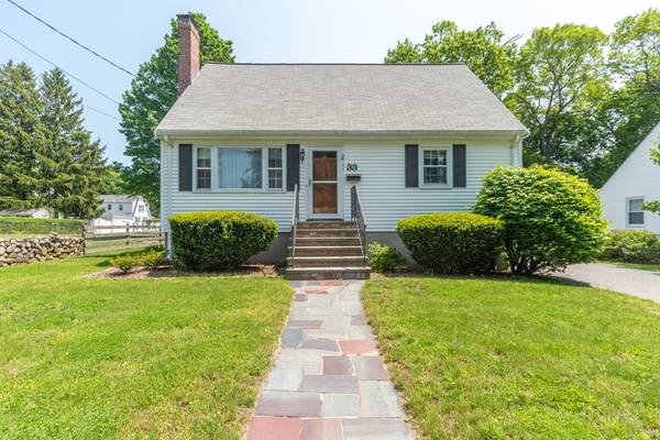 33 Britton St, Stoughton, MA 02072