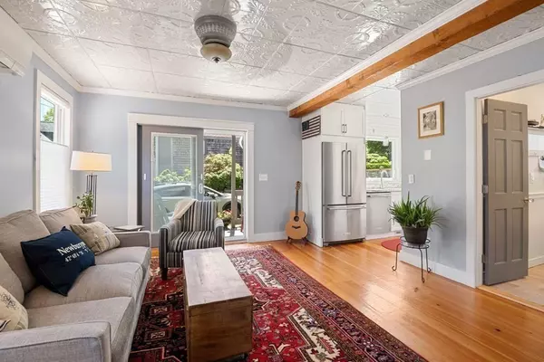 Newburyport, MA 01950,21 Carter St #1