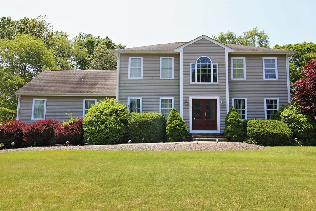 Swansea, MA 02777,22 Brentwood Ct