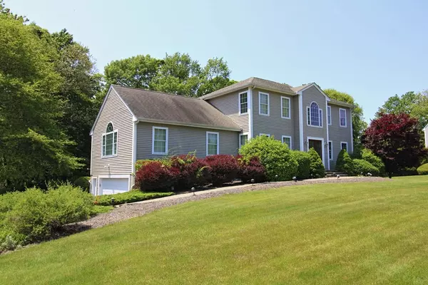 Swansea, MA 02777,22 Brentwood Ct