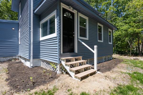 Rehoboth, MA 02769,328 Anawan