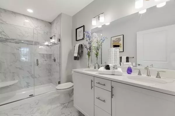 Medford, MA 02155,320 Middlesex Ave #D206