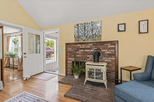 Sandwich, MA 02644,4 Greenville Dr