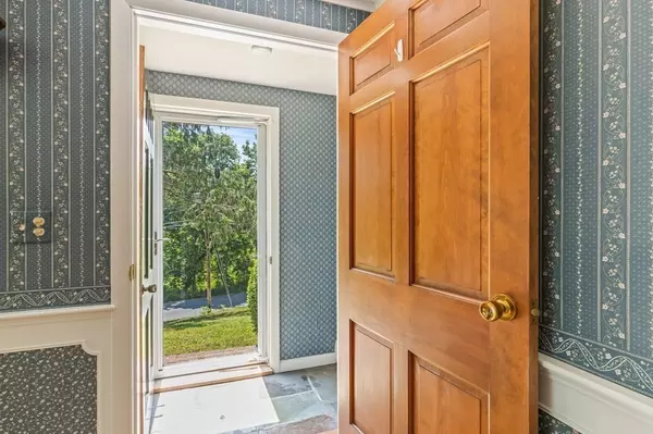 Sandwich, MA 02563,40 Grove St