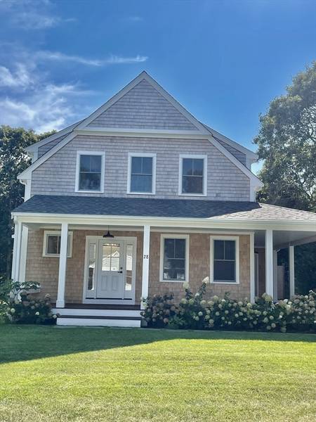 28 Rogers Way, Oak Bluffs, MA 02557