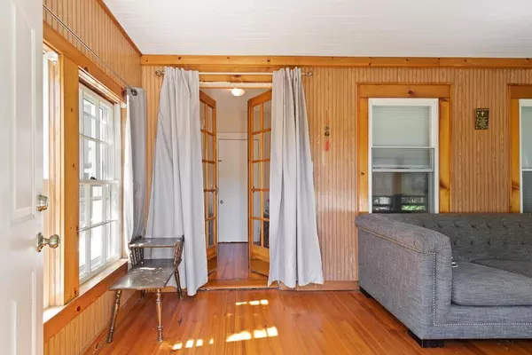 Mansfield, MA 02048,13-15 Coral Street
