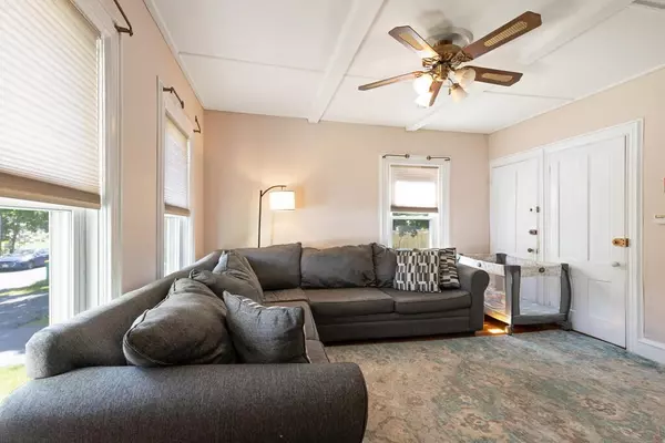 Mansfield, MA 02048,13-15 Coral Street