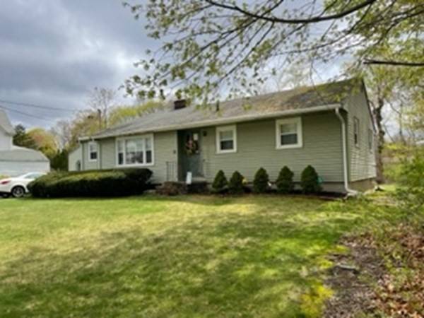 24 Woodlawn Ave, Holbrook, MA 02343