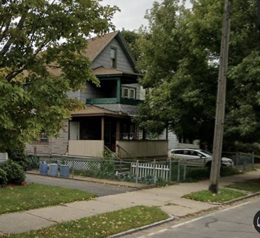 867-869 Carew St, Springfield, MA 01104