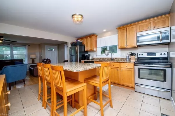 Acushnet, MA 02743,280 Hamlin St