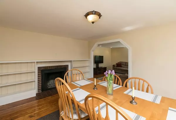 Hamilton, MA 01982,28 Norman Road