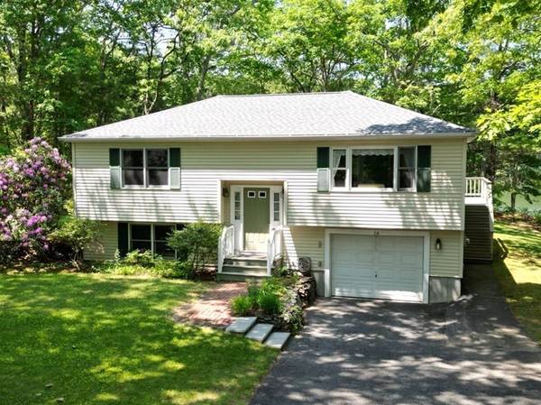 West Brookfield, MA 01585,16 Pierce Rd