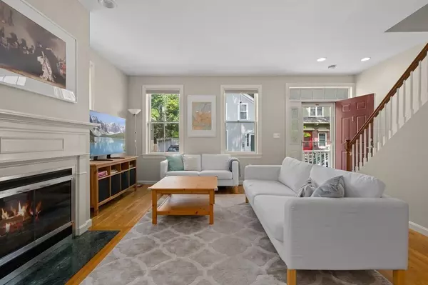 Brookline, MA 02445,26 White Place #1