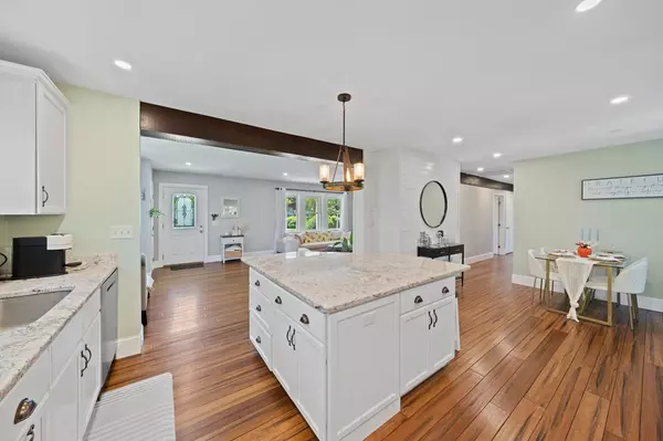 Halifax, MA 02338,138 Fuller St