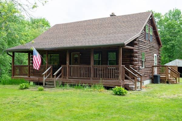 1299 Wauwinet Rd, Barre, MA 01005