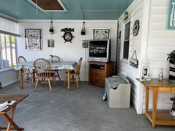 Wareham, MA 02571,69 Maple Springs Road