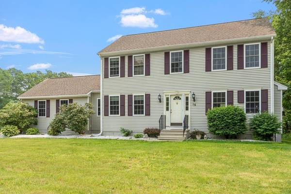 16 Debbie Dr, Spencer, MA 01562