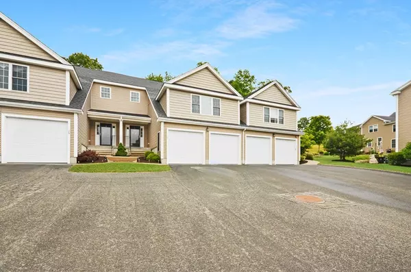 Grafton, MA 01519,27 Luka Dr #14