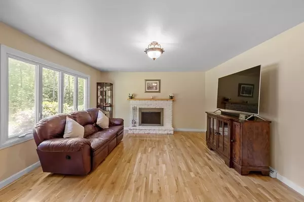 Ashby, MA 01431,875 Foster Road