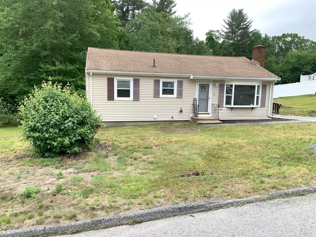 Billerica, MA 01821,12 Garnet Rd