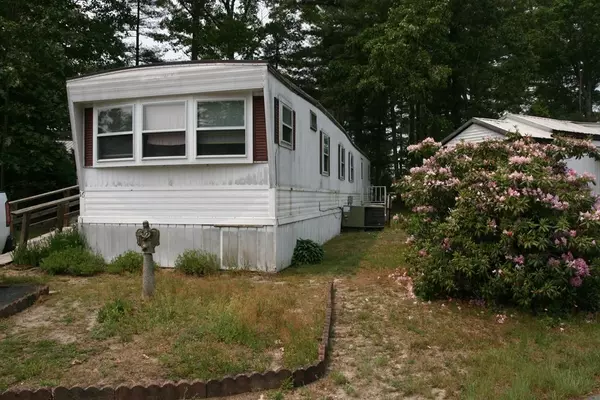 16 King Dr, Wareham, MA 02576