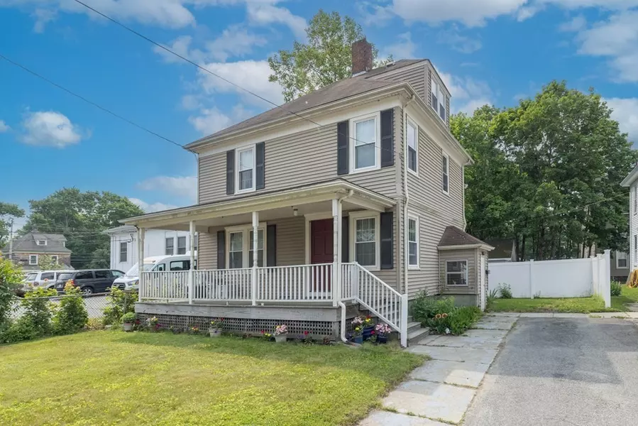 26 Frank Street, Middleboro, MA 02346