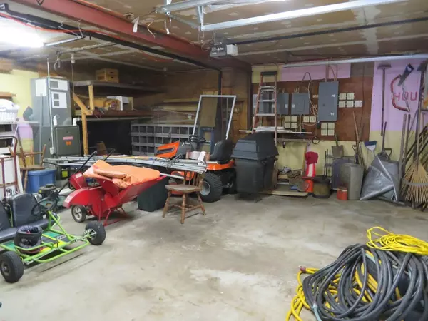 Norton, MA 02766,77 W Main St