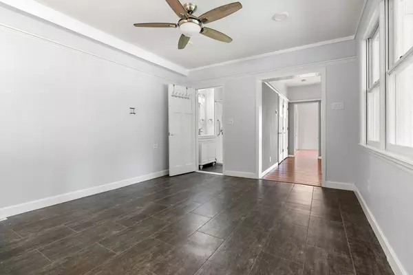 19-21 Waverley Rd North Andover, MA 01845