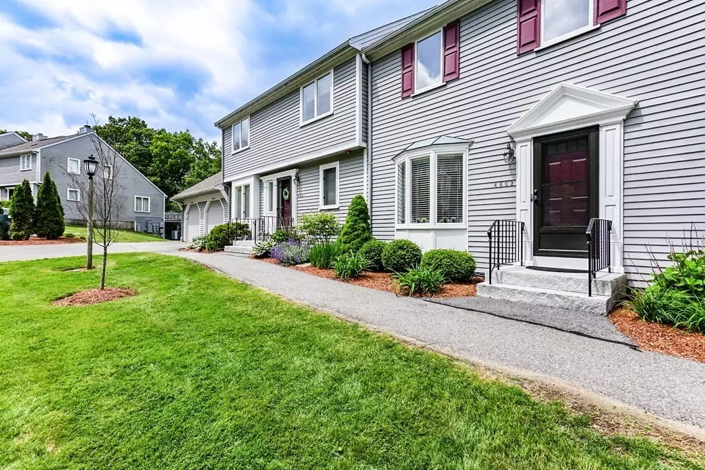 Peabody, MA 01960,4602 Deerfield Circle #4602