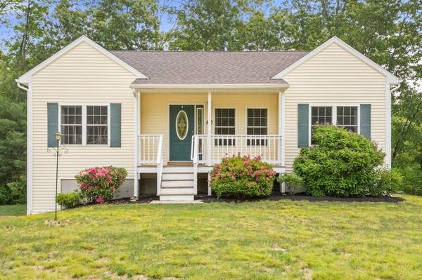 140 Cournoyer Blvd, Southbridge, MA 01550