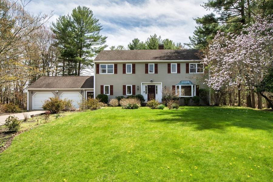 112 Riverside Drive, Norwell, MA 02061