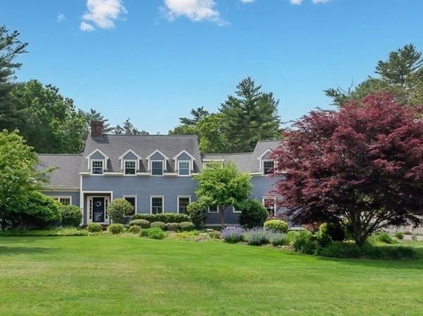 18 Pine Hill Ln, Marion, MA 02738