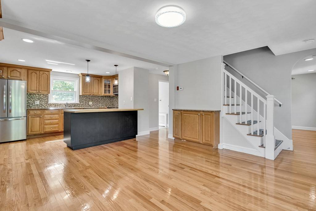 Lexington, MA 02420,77 Winter St
