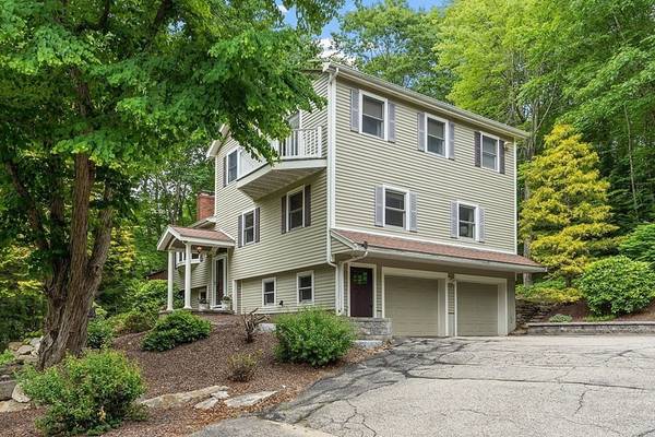 54 Mccormick Rd, Spencer, MA 01562