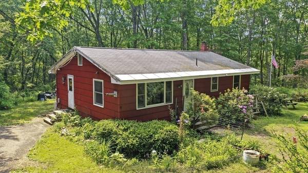 9 Number 6 Road, Leverett, MA 01054