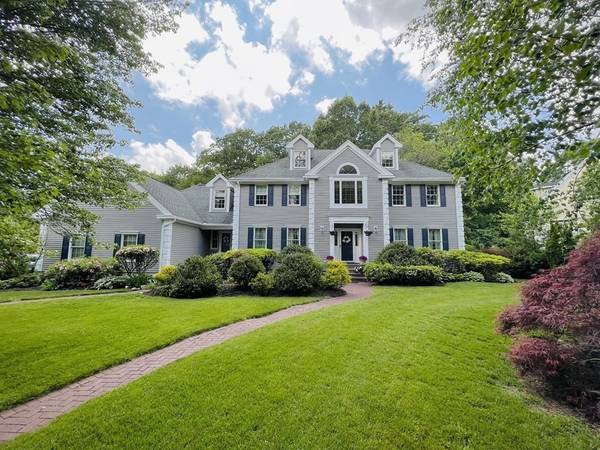 34 Old Planters Road,  Beverly,  MA 01915