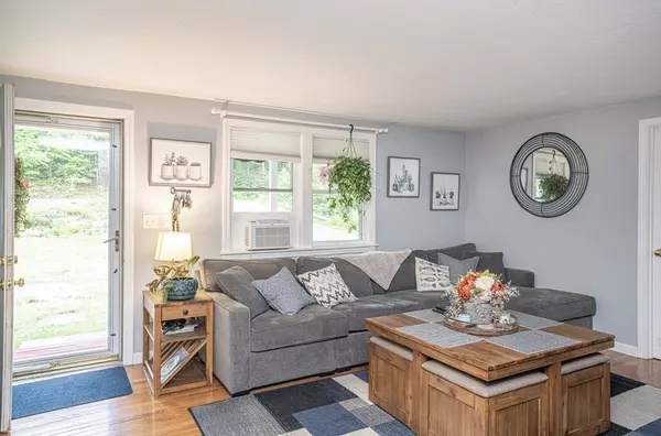 Halifax, MA 02338,136 Elm St