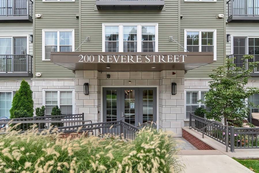 200 Revere St #4211, Canton, MA 02021