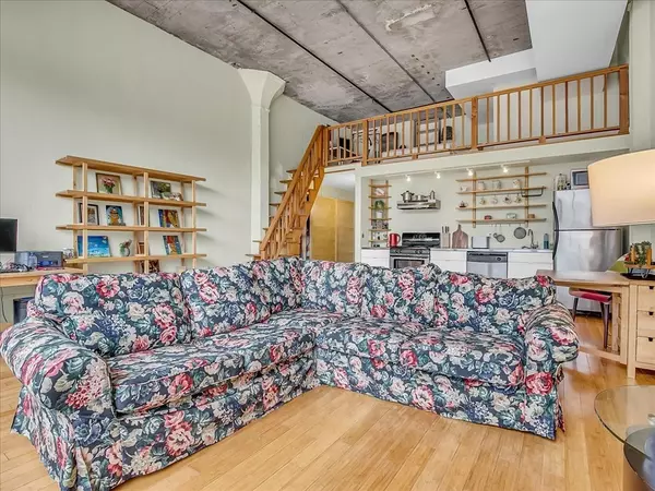 Boston, MA 02128,156 Porter St #102