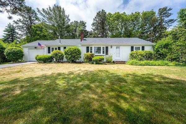 49 Early Red Berry Ln, Yarmouth, MA 02675