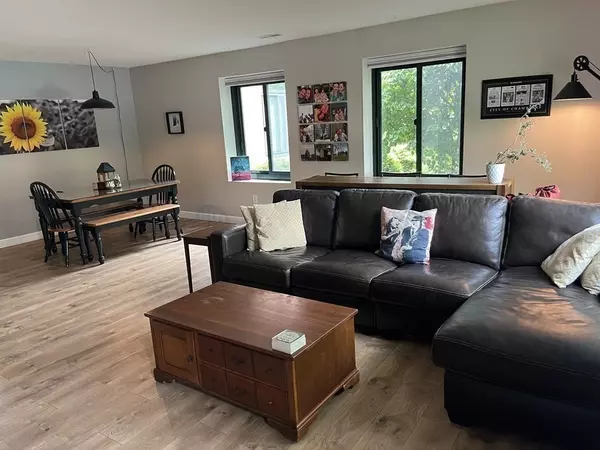 Mansfield, MA 02048,150 Rumford Avenue #108